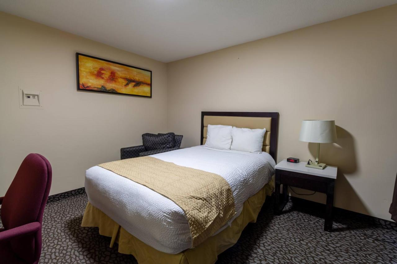 برنس جورج North Star Inn & Suites المظهر الخارجي الصورة